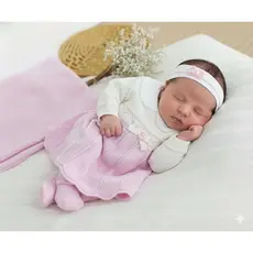 Conjunto Maternidade Feminino 4 Peças Recém-Nascida com Manta, Body, Vestido e Mijão