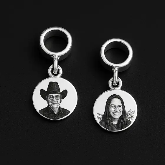 Berloque Personalizado com Foto 10mm Delicado para Pulseira e Bracelete Banhado Prata 925 Mimo Presente Dia Namorados