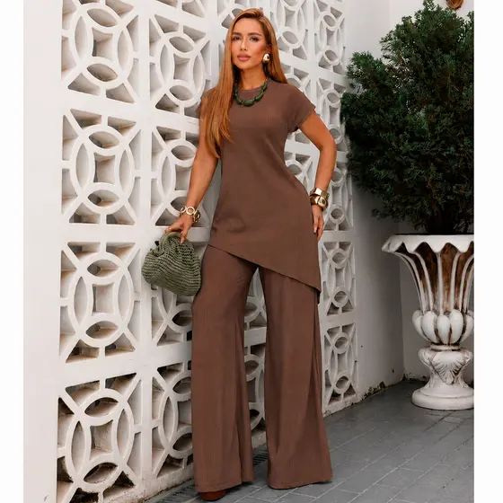 Conjunto Feminino Blusa Anarruga Manga Curta Calça Pantalona Elegante e Moderno Assimétrica Alongada Confortável