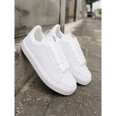 Tênis Casual Feminino com Sola Emborrachada Alta Estilo, Conforto e Segurança em Cada Passo