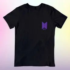 Camiseta BTS O7 - Logo e nomes 2025