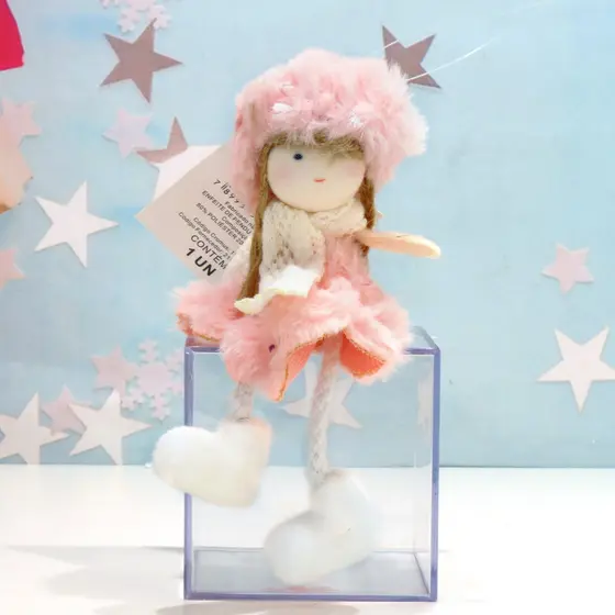 Enfeite Sortido Menina com Cachecol Rosa, Branco e Bege 14cm - 1 unidade