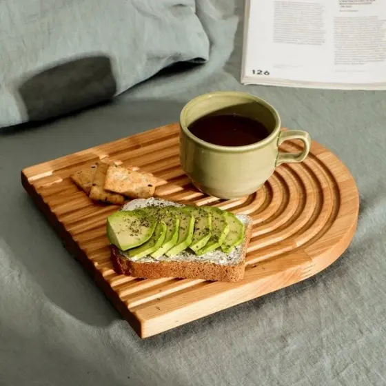 Tábua Bambu de Corte Petisqueira Semi-círculo Ondulada 33x24cm para Servir Café Bandeja Decorativa