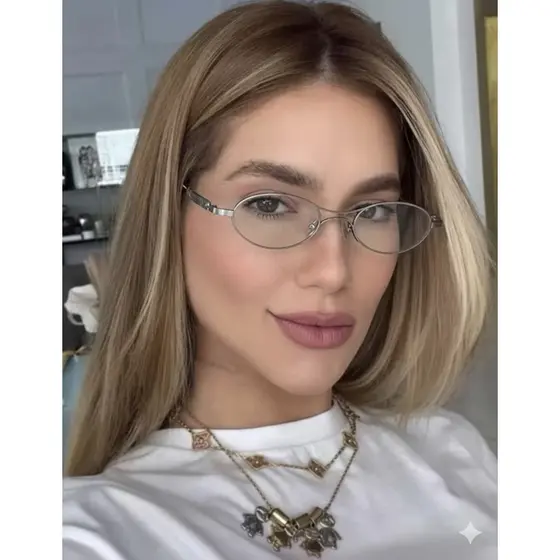 Óculos Oval feminino  modelo Virgínia