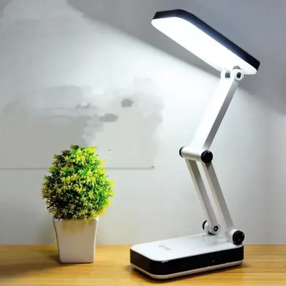 Luminária de Mesa Recarregável 24 Leds Branco
