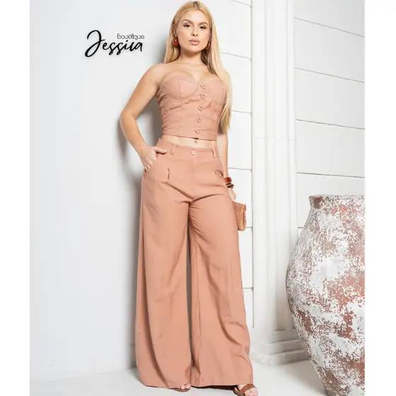 MODA CASUAL FEMININA CROPED E CALÇA ELEGANTE