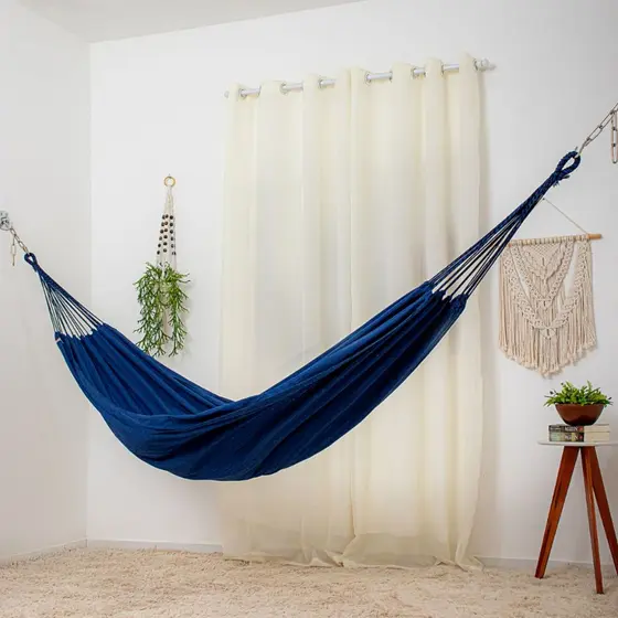 Rede de Dormir Casal Reforçada na Cor Azul e Preto, Confortável para Descanso, Fios Resistentes e Costura Segura,