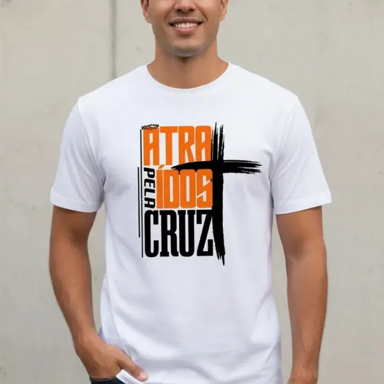 Camiseta Cristã Streetwear ATRAÍDOS PELA CRUZ Unissex 100% Algodão Unissex Estampa Congresso