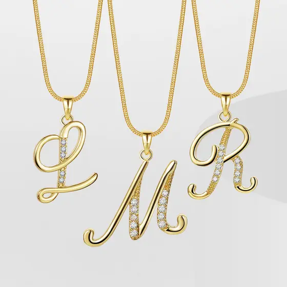 Novo Colar de Corrente de Cobra com Diamante Incrustado em Liga Simples Criativa de 26 Letras, Colar de Ouro de Alta Qua