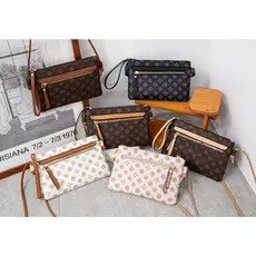 Bolsa Transversal Feminina Pequena Luxo Estampa Monograma Alça Fina Lateral Ombro Carteira Celular Dia a Dia BC-5100