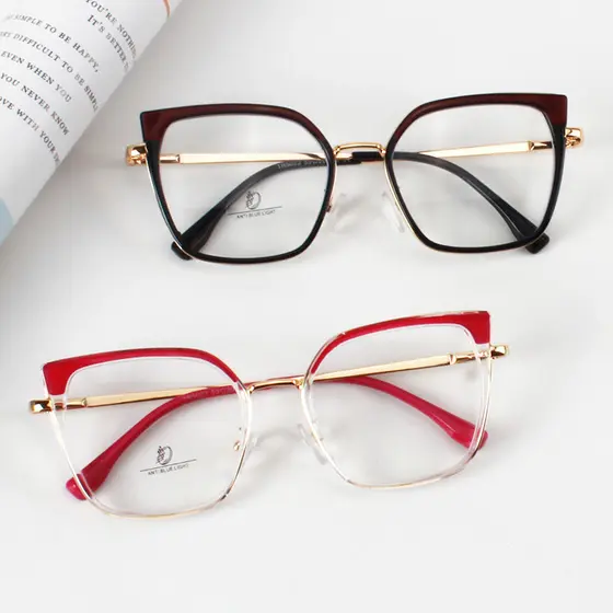 VisãoPerfeita óculos anti luz azul
Óculos Vintage
óculos diferente feminino
óculos com corrente
oculos anti luz azul.