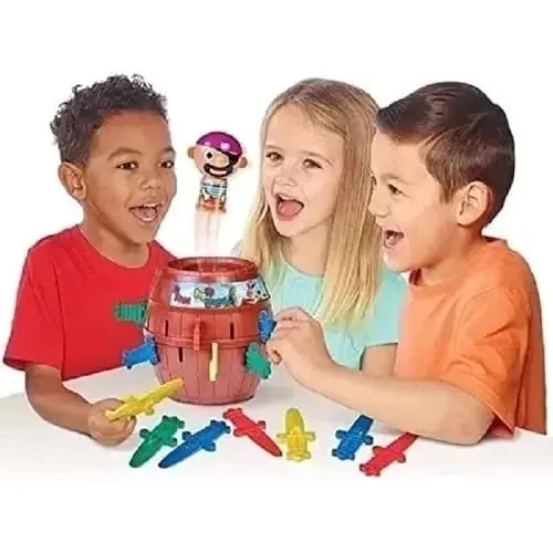 Combo com 2  super jogos do (pirata no barril)presente criança