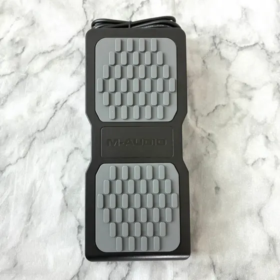 Pedal De Expressão M-Audio Compatível Com Pianos Eletrônicos E Teclados EX-P