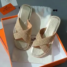 Sandália Feminina Rasteira Luxo com Tiras Cruzadas e Strass - Califórnia