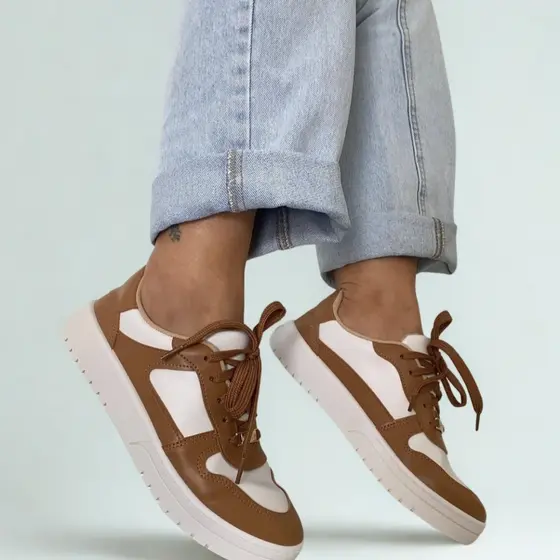 Tênis Feminino Moleca Sneaker Casual com Cadarço Confortável Leve Versátil Moda Verão Trabalho