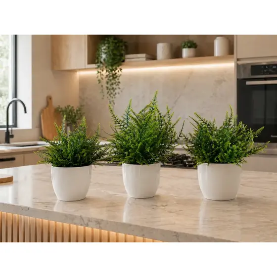 Kit 3 Vasinhos C/ Planta Flor Artificial Decorativo Completo Vaso Branco Com Samambaia