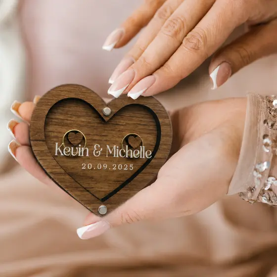 Porta Alianças Coração Personalizado 10x11,5cm Casamento Nomes e Data MDF + Acrílico 6mm de espessura PRODUTO ARTESANAL