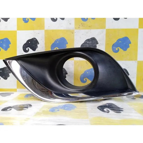 Moldura Farol Milha Esquerda Versa 2015 2016 2017 2018 2019