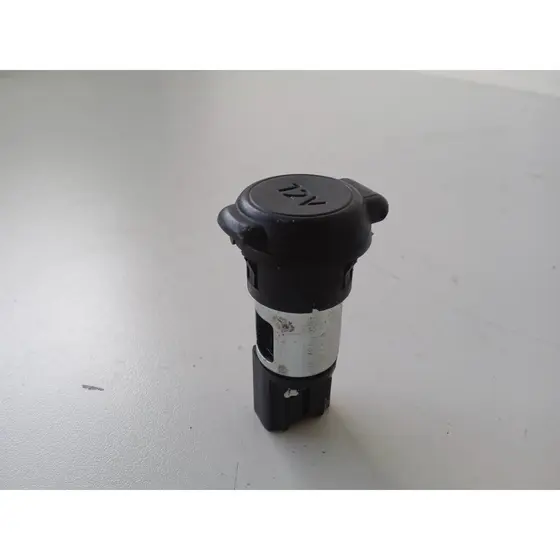 Conector Entrada Tomada 12v Peugeot 408 2013 14 15 308