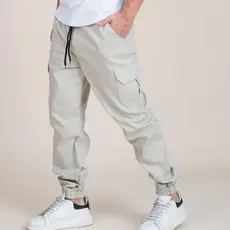 Calça Cargo Jogger Masculina  Bolsos Laterais Funcionais Streetwear Casual Ajuste com Elástico no Tornozelo