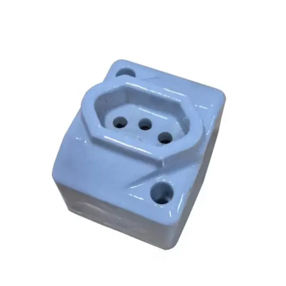 Tomada Sobrepor Porcelana Para uso em eletrodomésticos, secador cabelo, air fryer, forno elétrico. 25A Foxlux/Durax