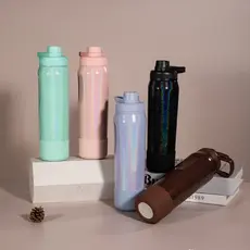 Garrafa Térmica Kubb 650ml 950ml Inox Perolada com Alca Tampa Antivazamento e Protetor Silicone  Gelada Quente Academia
