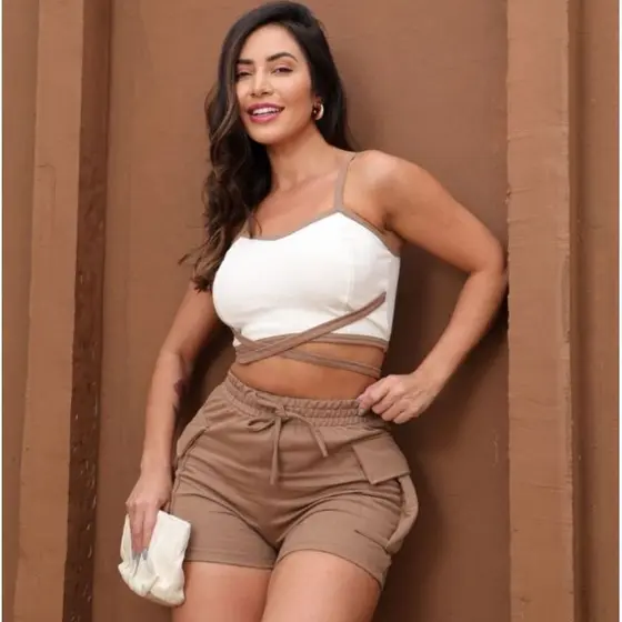 Conjunto Moletinho Feminino Cropped Com Bojo Alça Fina + Saia Moletinho Com Bolso Cargo e Elastico Na Cintura