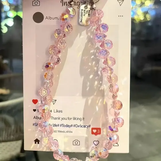 Acessório Tenda Moda: Strap Braço Cristal Premium com Clipe para Capinha de Celular