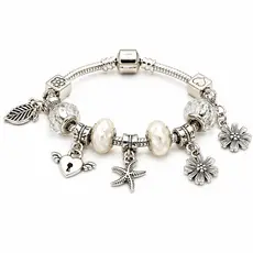 Pulseira Berloques Feminina com Pingentes Estilo Charm Modelos Sortidos