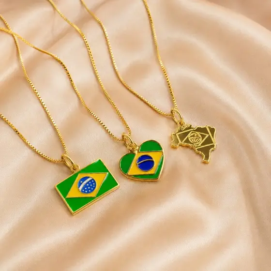 Colar + Pingente do Brasil Feminino Folheado Ouro 18k Bandeira Coração Mapa Copa do Mundo Gargantilha Veneziana Presente