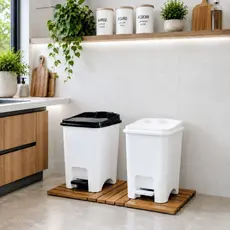 Lixeira 15 Litros de plástico com pedal
