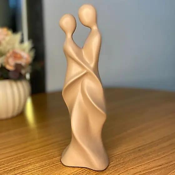 Escultura Casal Unido Cerâmica - Decoração Estatueta Moderna