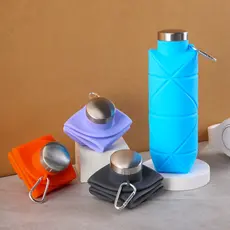 Garrafa de Água Esportiva Dobrável de Silicone Personalizada 700ml, Garrafa de Água Portátil Retrátil para Viagens ao Ar