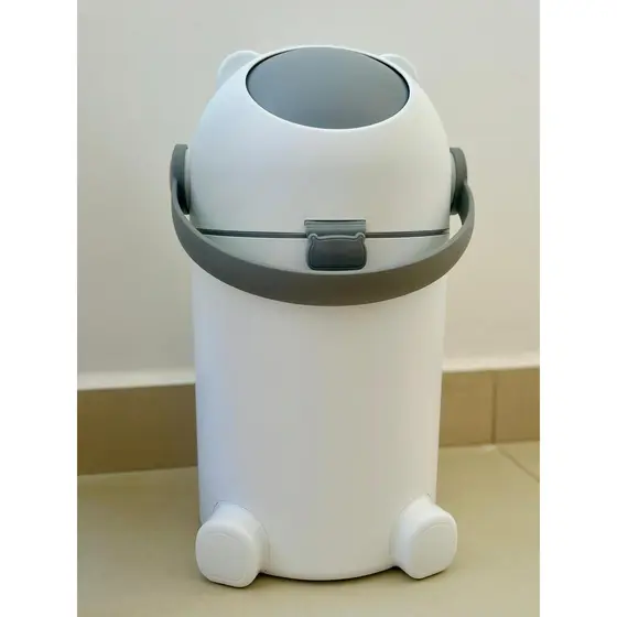 Lixeira Antiodor 15L Branco e Cinza Fralda Descartável Bebê