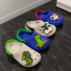 Sandália Infantil Masculino Com Enfeites Divertidos - Leve e Macio - Super Conforto Para Os Pequenos