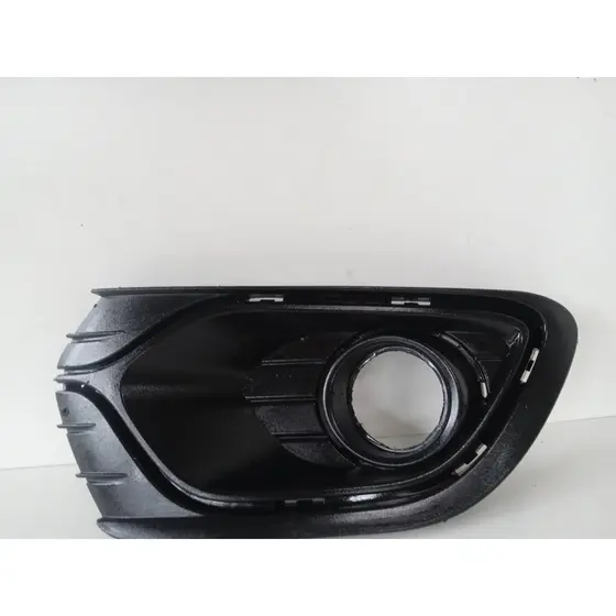 Moldura Farol Milha L.D Renault Logan Sandero 2014 a 2020