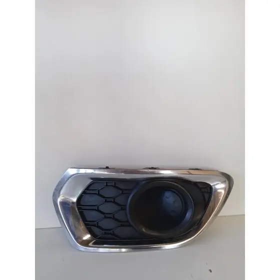 Moldura Cromada Farol Milha Direito Sandero 2014 a 2018