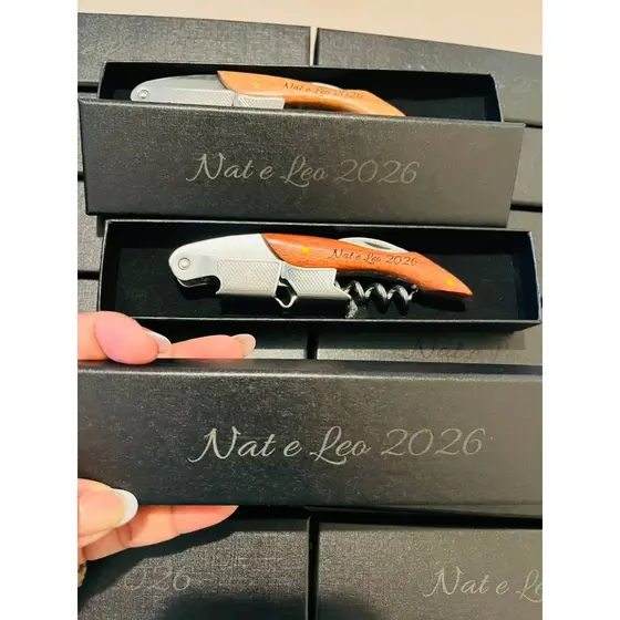 Saca Rolha Abridor de Garrafa Personalizado na madeira personalização perfeita para presente