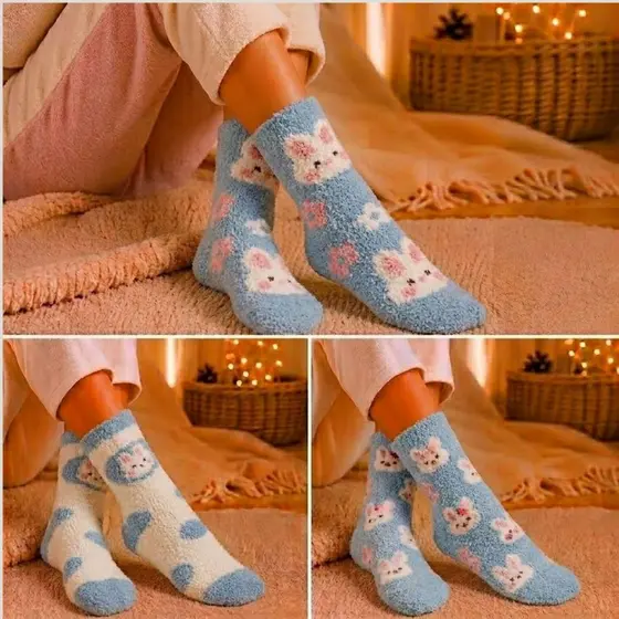 Kit com 3 Pares de Meia Térmica Pelúcida Felpuda PlushFeminino Adulta Veste 34 ao 39