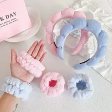 KIT 3 Peças Com Uma Pars Pulseiras Para Lavagem Facial + Um Faxia Artefato Absorvente de Agua - Entrega Pronto