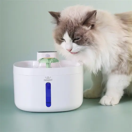 Newpet Sensor de detecção inteligente Fonte de água automática para gatos 2,6L Dispensador de água para gatos