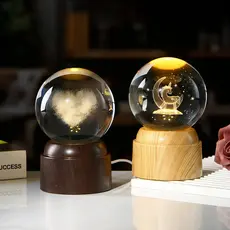 Luminária Bola de Cristal Giratória Mesa Sistema Solar Saturno Lua Galáxia LED Enfeite Decorativo