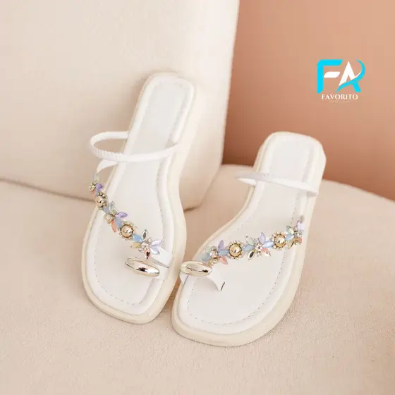 Sandália Feminina Flat Luxo com Pedrarias Confortável Antiderrapante Tendência 2026