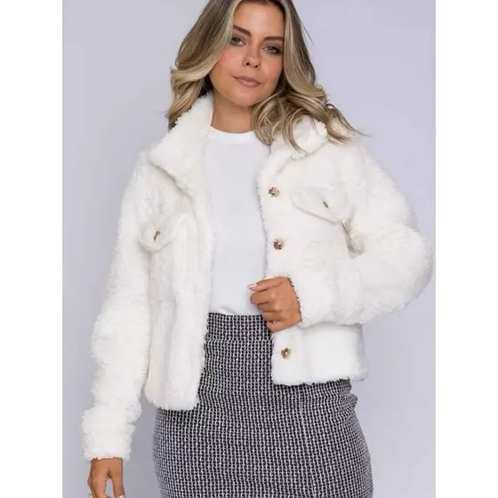 Casaco Feminino Teddy Curta Carneiro Com Botão inverno tamanho p