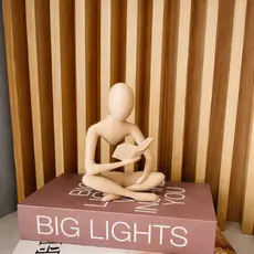 Escultura Leitor – Estatueta Decorativa Moderna Abstrata com Livro para Sala e Escritório