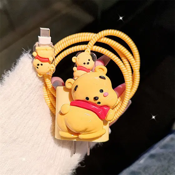 Capa Para 18/20w Dos Desenhos Animados Winnie The Pooh Carregador Protetora Compatível iPhone 16 15 14 Cabo De Dados Cab