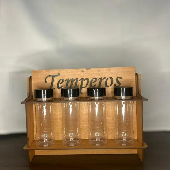 Porta Temperos / Condimentos em MDF para bancada ou pendurar na parede kit 4 potes de plástico c/ Tampa Dosadora