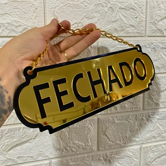 PLACA ABERTO E FECHADO ACRILICO ESPELHADO COM VENTOSA E CORRENTE