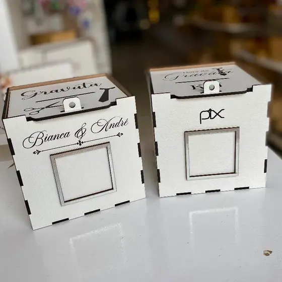 CAIXA PARA CASAMENTO OPERAÇÃO LUA DE MEL E GRAVATA COM QRCODE