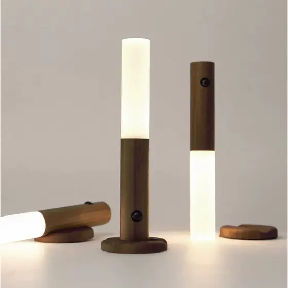 Luminária LED Recarregável Sensor De Movimento Luminária de Parede e Mesa